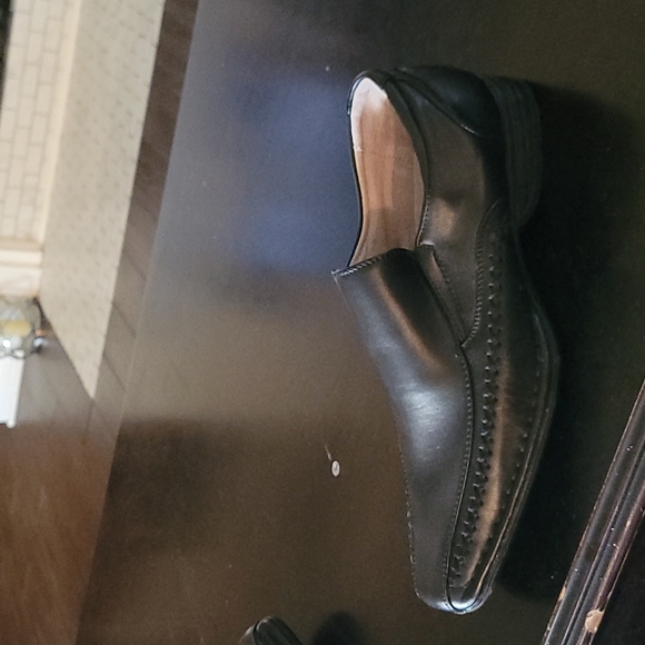 Men's Madden Dress Shoes - Picture 3 of 5